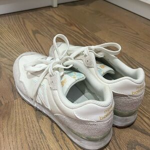 New Balance women sneakers